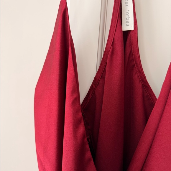 Caren Forbes Elegant Red Top - Picture 2 of 5